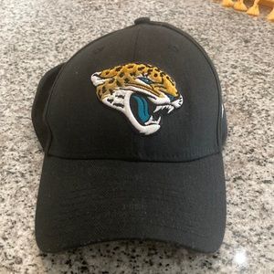 Black, extra large fitted, Jacksonville jaguars hat.
